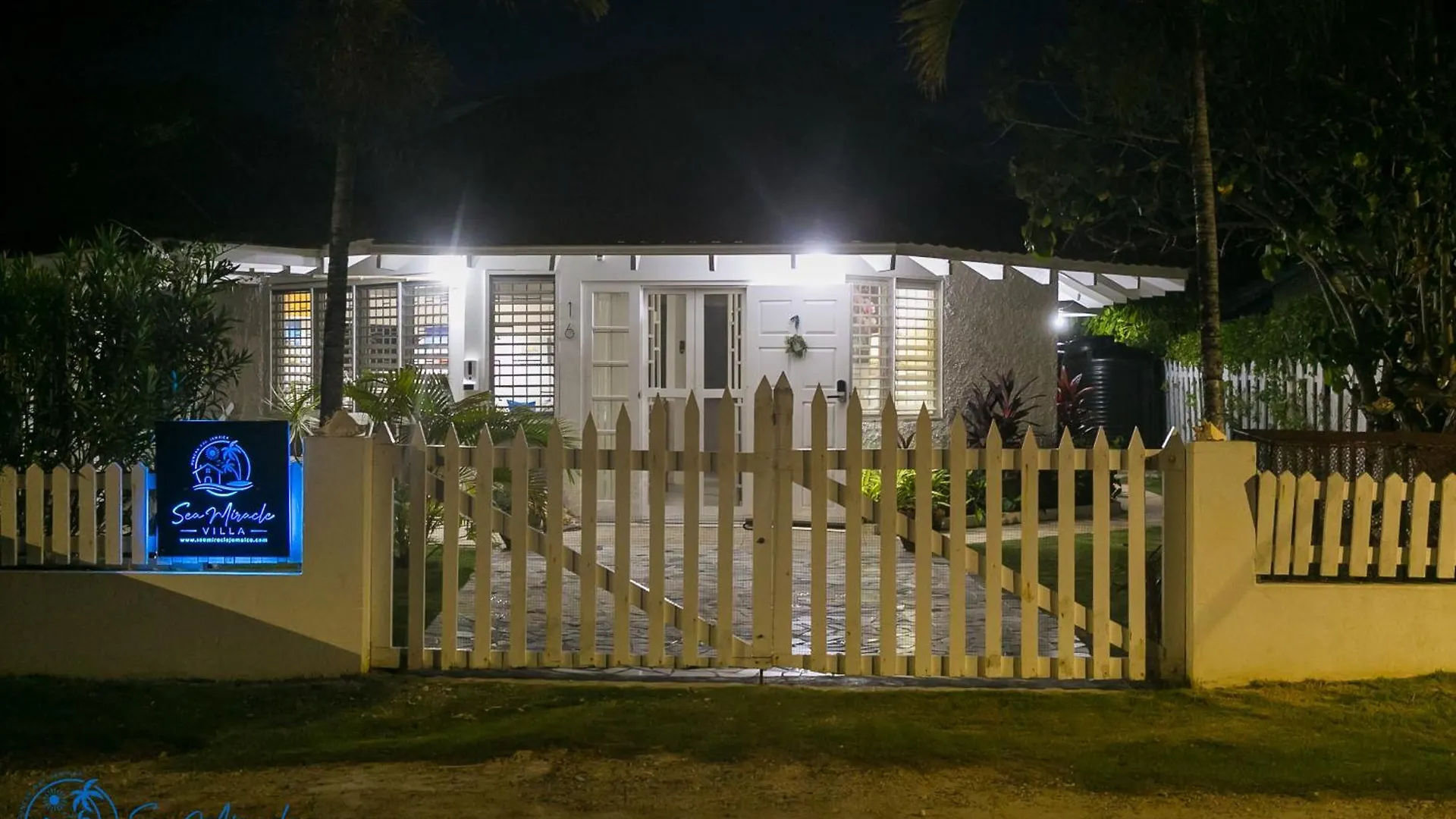 Sea Miracle Villa/Beach Cottage Silver Sands